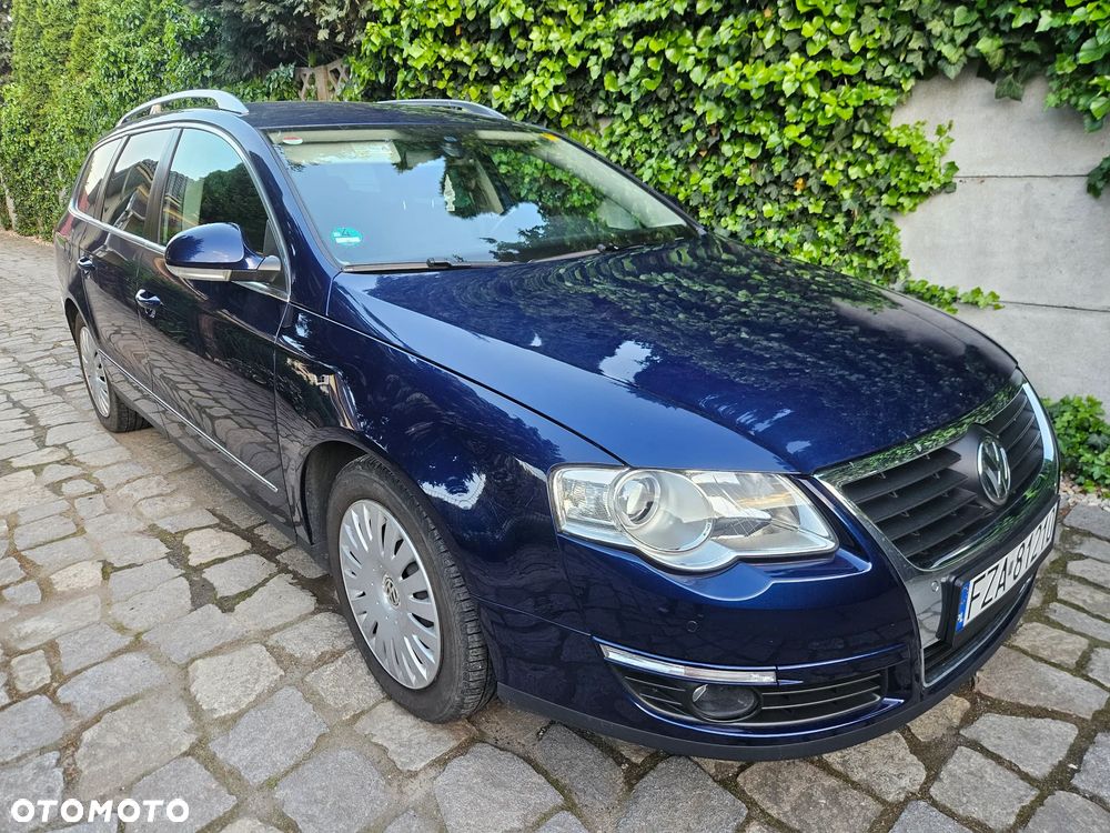 Volkswagen Passat Variant 2.0 TDI DPF Sportline - 4