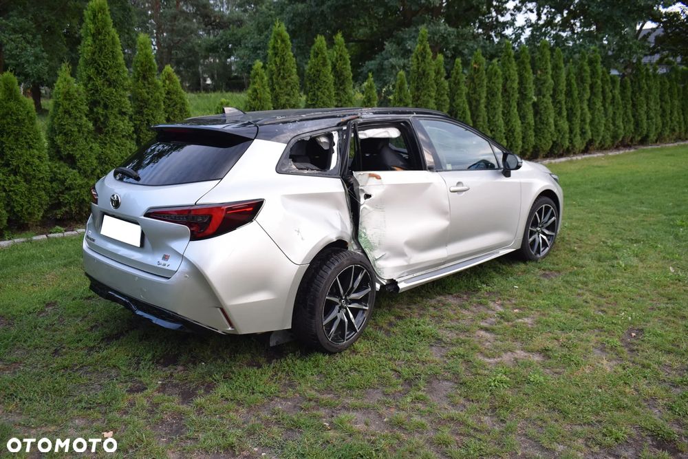 Toyota Corolla 2.0 Hybrid GR Sport Dynamic - 5