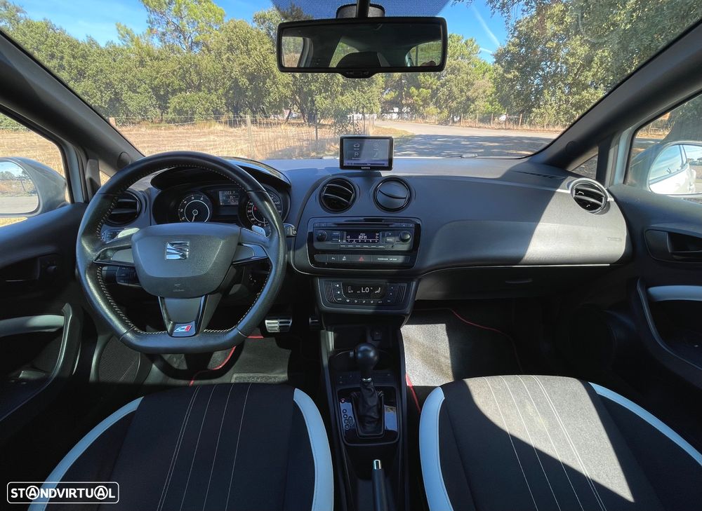 SEAT Ibiza 1.4 TSI Cupra DSG - 11