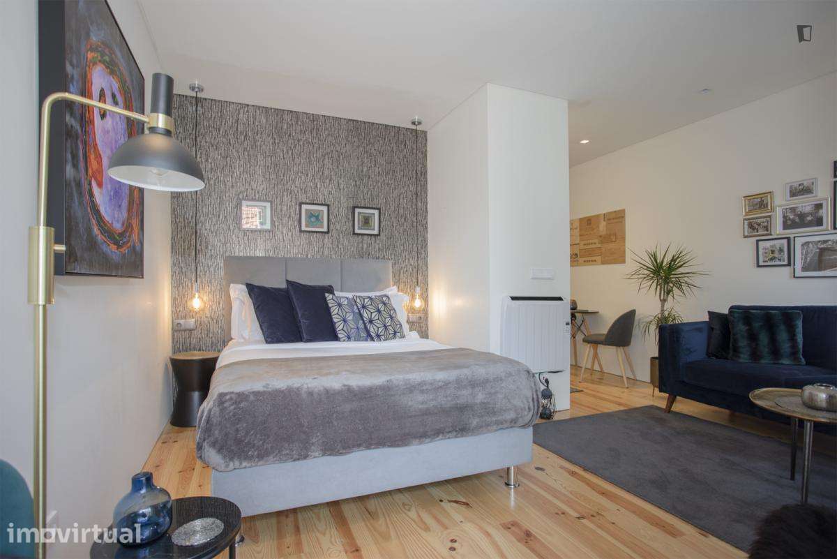 Apartamento com 1 quartos - localizado em Cedofeita Porto - Grande imagem: 2/30