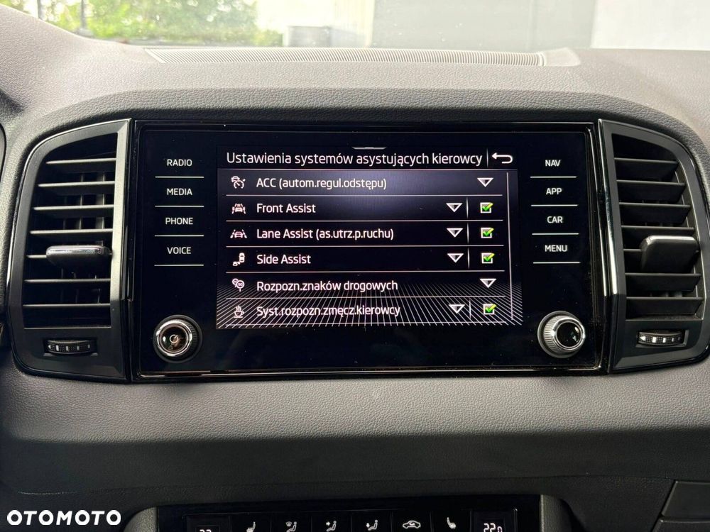 Skoda Karoq 1.5 TSI ACT Sportline DSG - 27