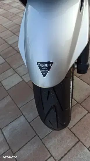 Triumph Sprint - 16