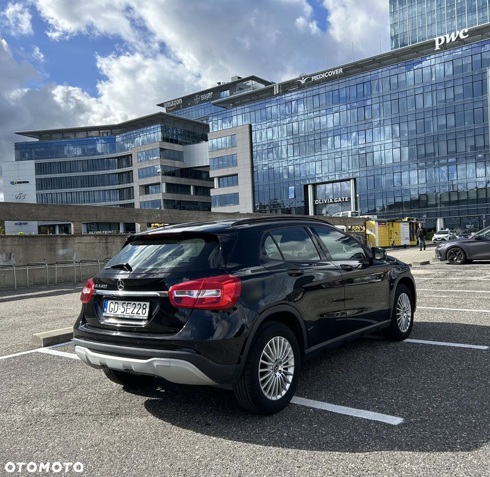 Mercedes-Benz GLA 200 7G-DCT Style - 6