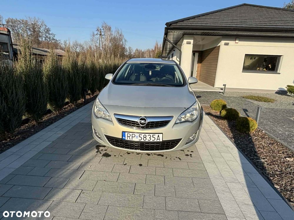 Opel Astra - 1