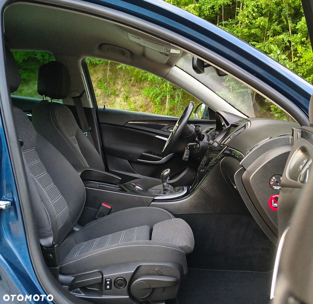 Opel Insignia - 14