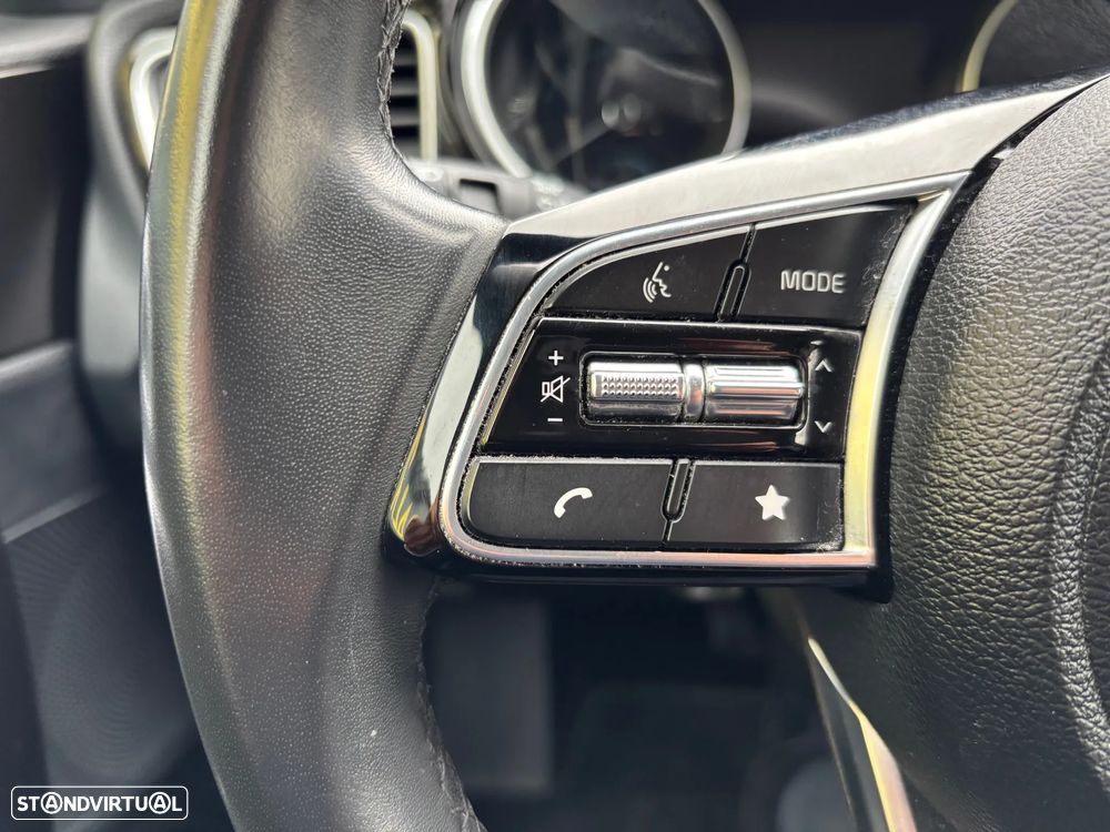 Kia XCeed 1.6 GDi PHEV Drive - 17