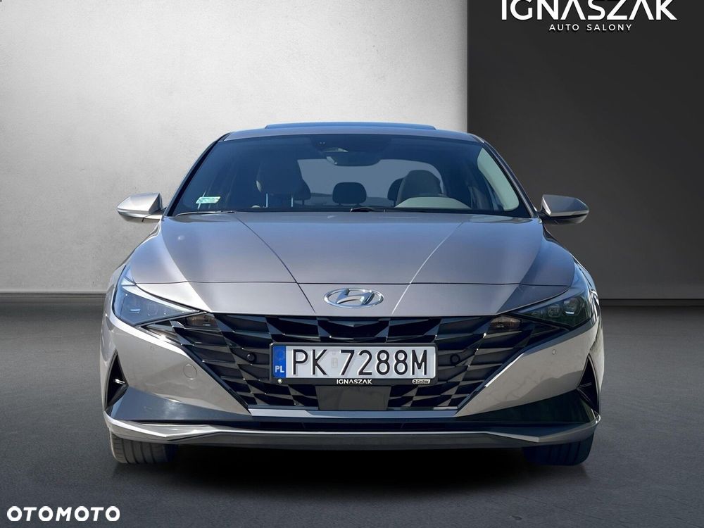 Hyundai Elantra - 9