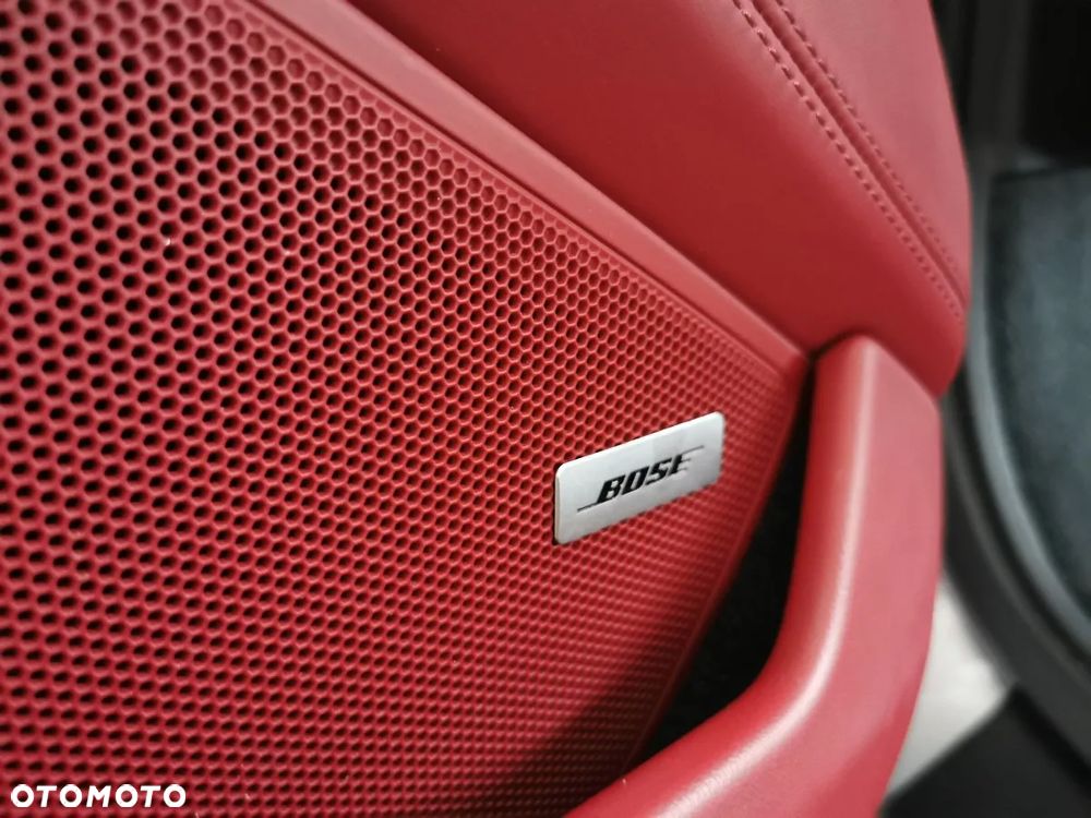 Porsche 911 Carrera 4S - 19