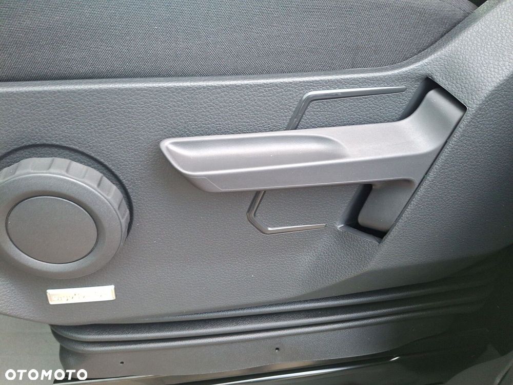 Volkswagen Crafter 35 furgon 177km Automat 3640 - 17