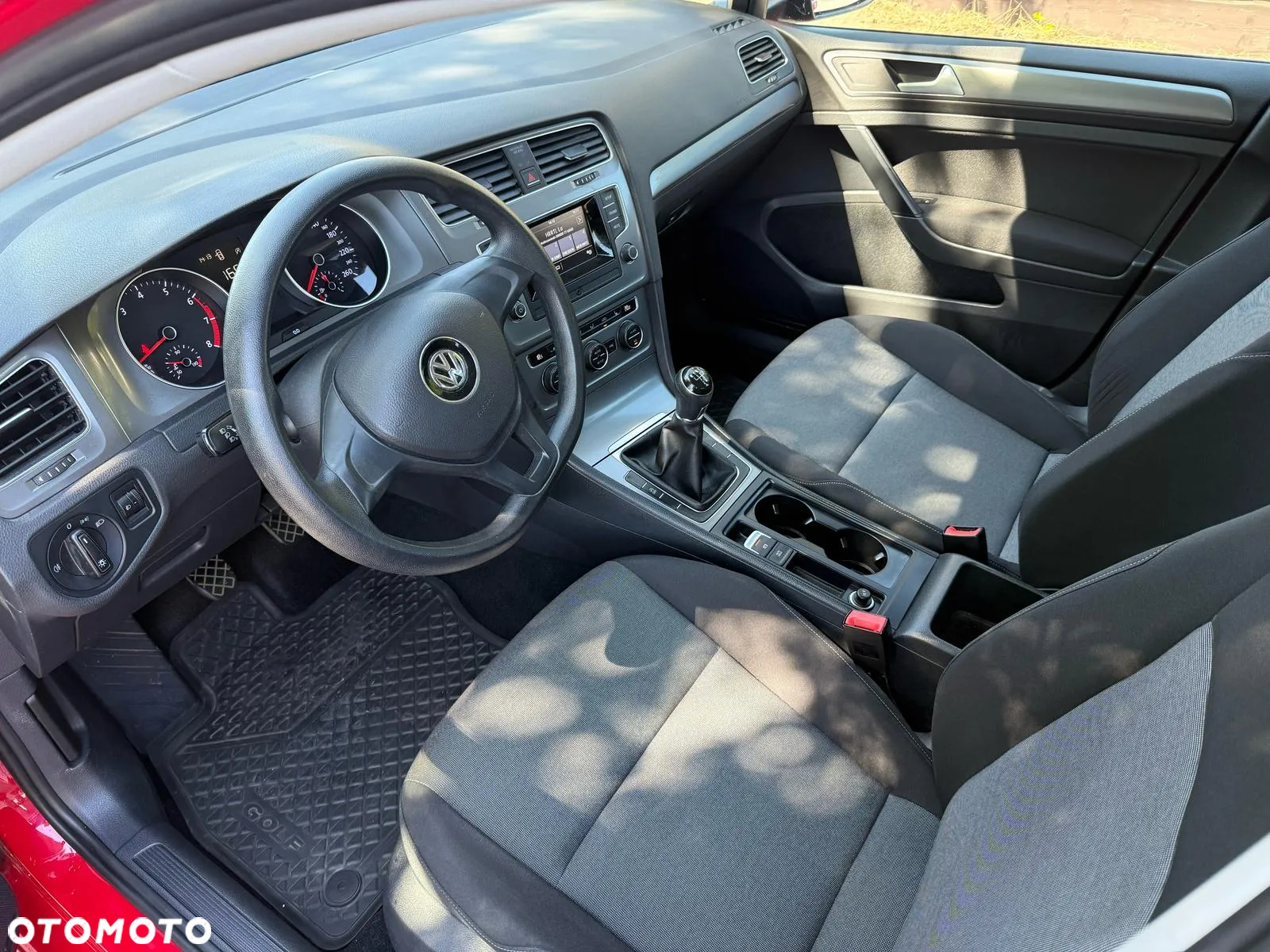 Volkswagen Golf - 9