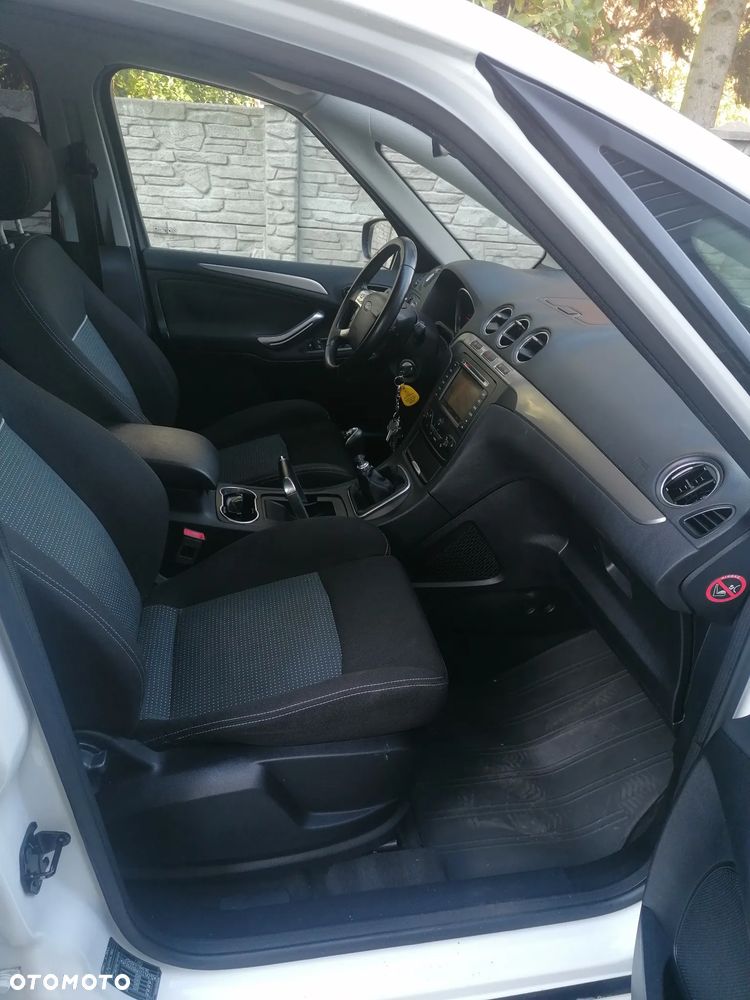 Ford S-Max - 8
