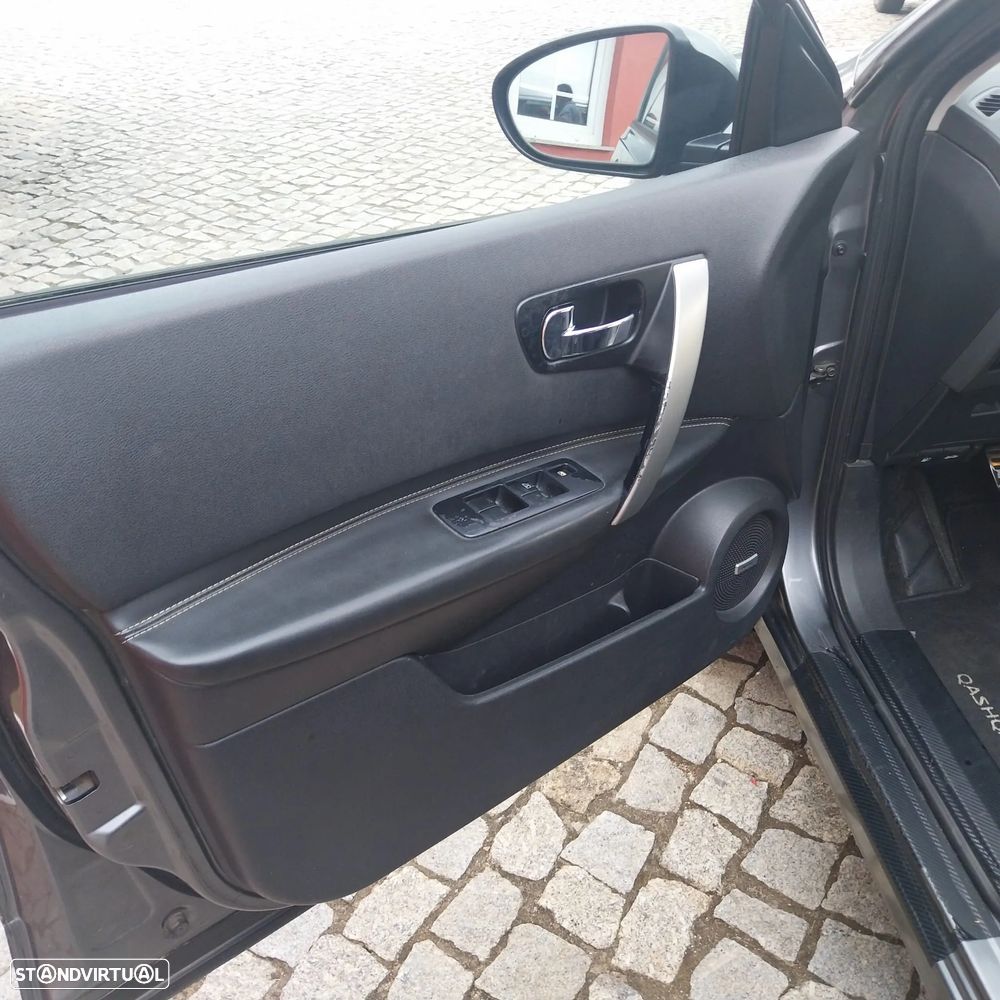 Nissan Qashqai +2 1.6 dCi Tekna Premium 18 - 21