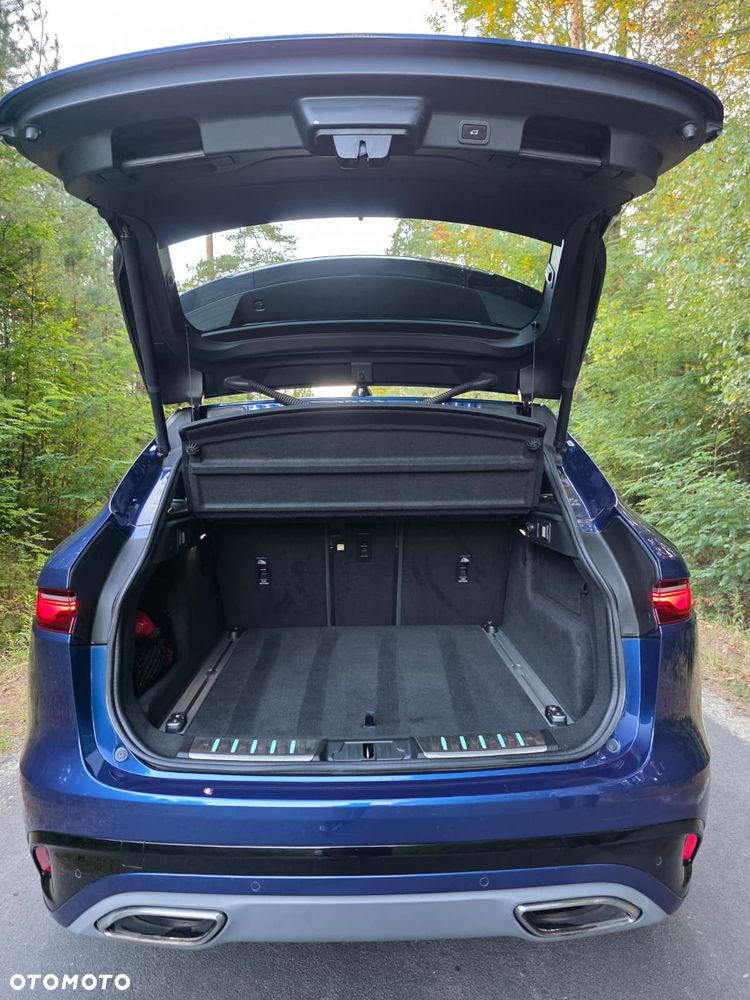 Jaguar F-Pace 3.0 P400 mHEV AWD R-Dynamic SE - 31