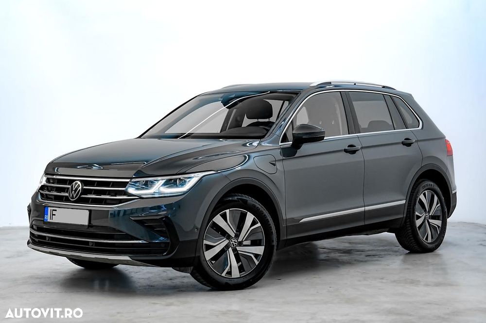 Volkswagen Tiguan - 4