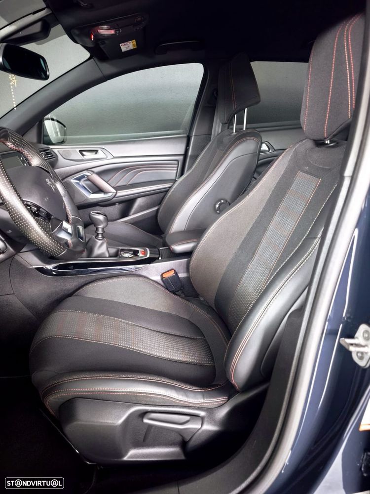 Peugeot 308 - 12