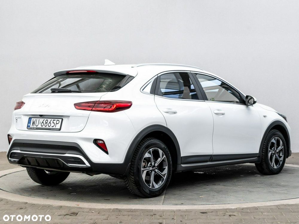 Kia XCeed 1.5 T-GDI M - 3