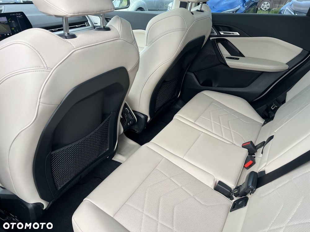 BMW X1 sDrive18i - 27