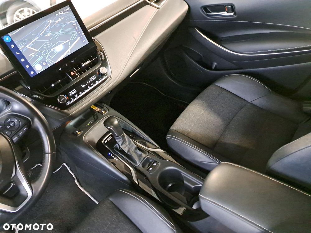 Toyota Corolla 1.8 Hybrid Style - 28