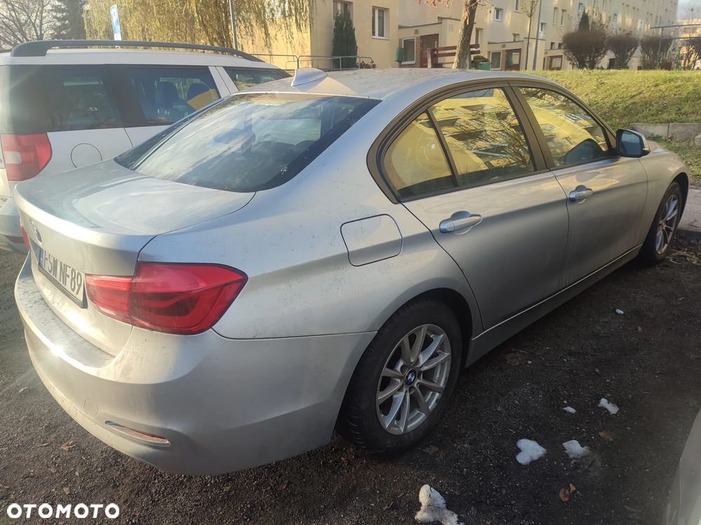 BMW Seria 3 320d - 17