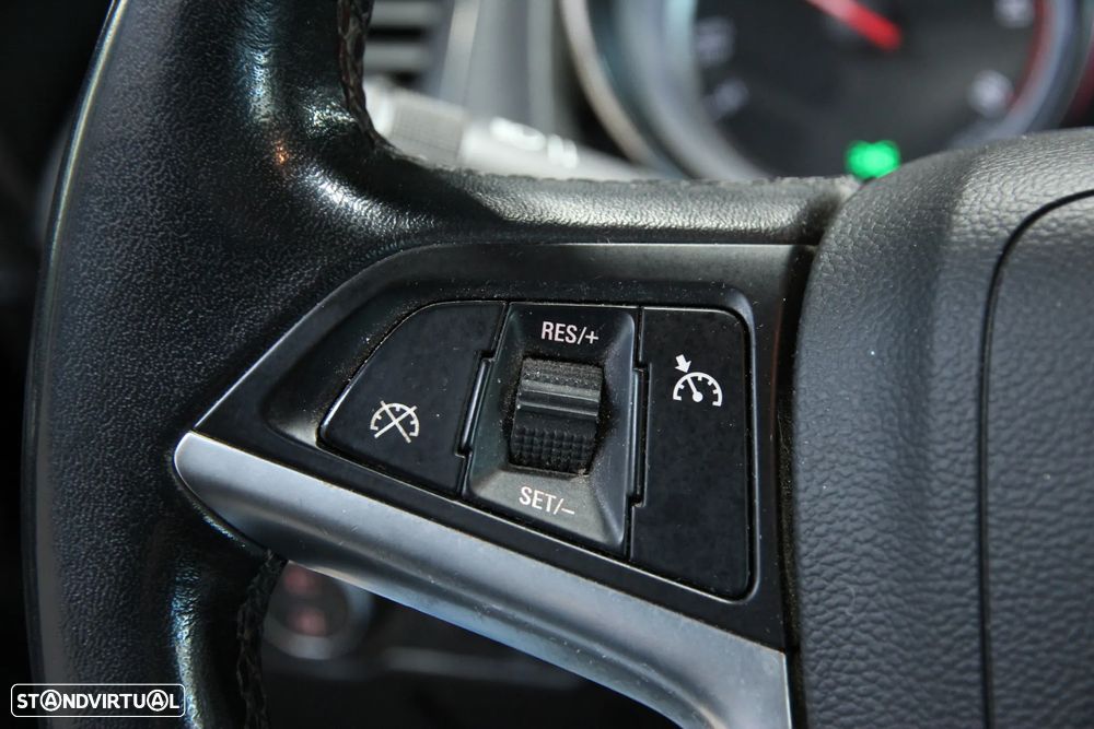 Opel Astra Sports Tourer 1.7 CDTi Executive S/S - 14