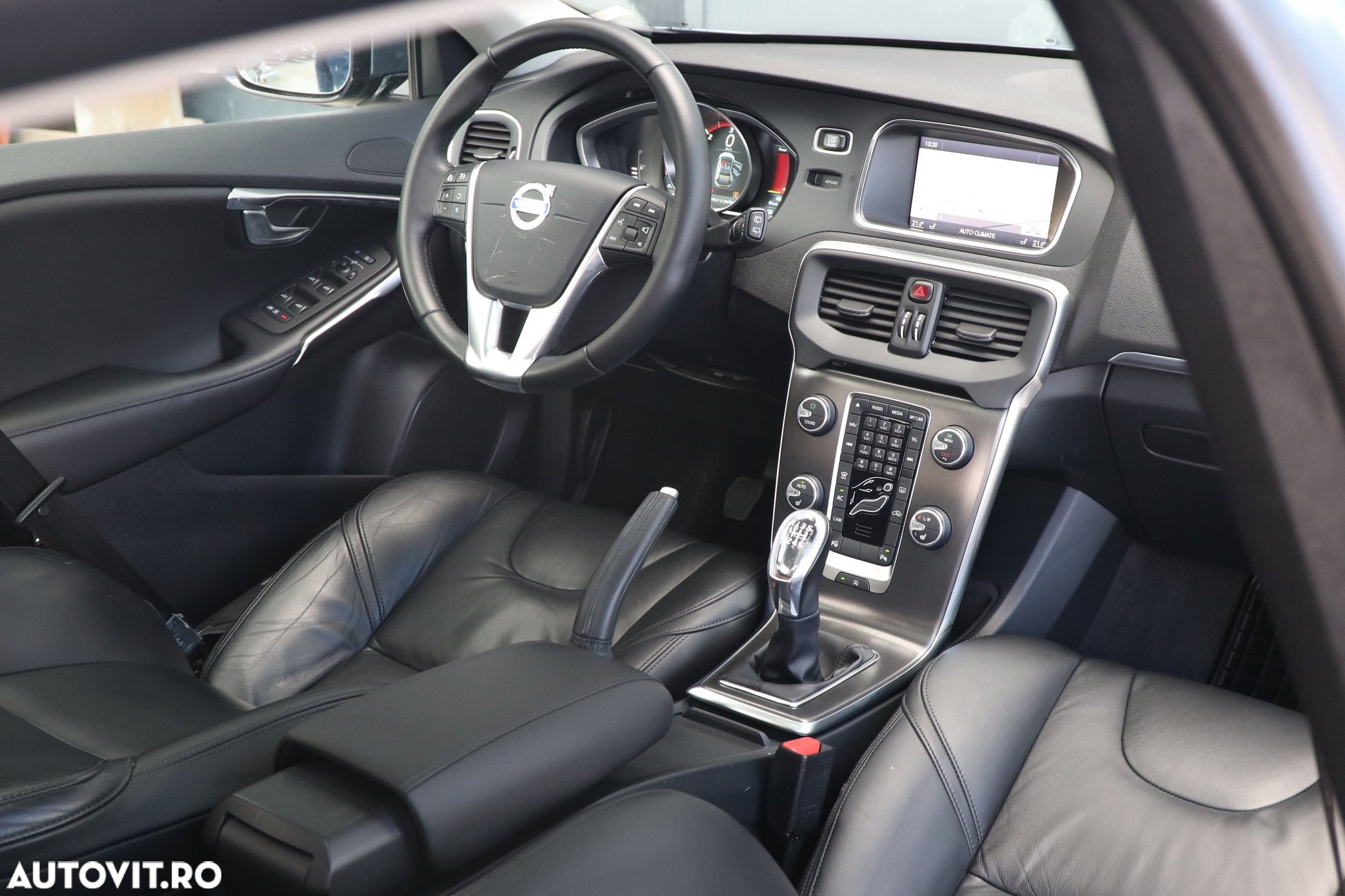 Volvo V40 D2 - 18