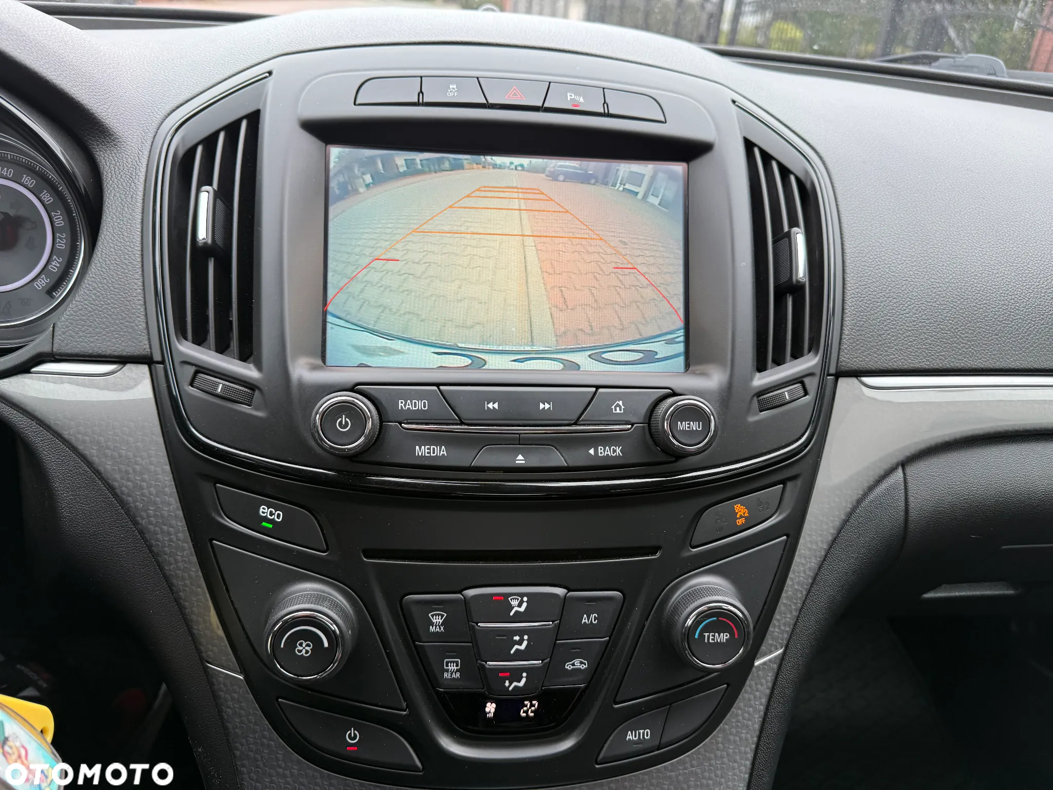 Opel Insignia - 27