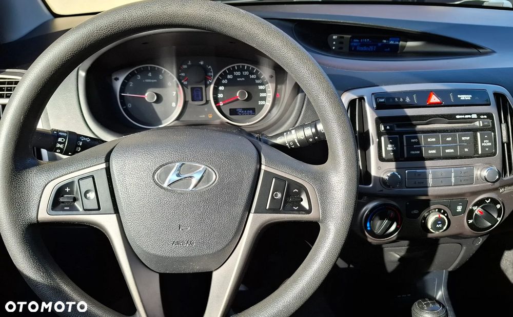 Hyundai I20 2015 photo 5