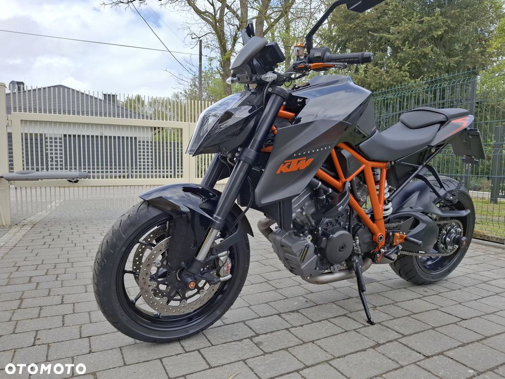 KTM Super Duke - 4