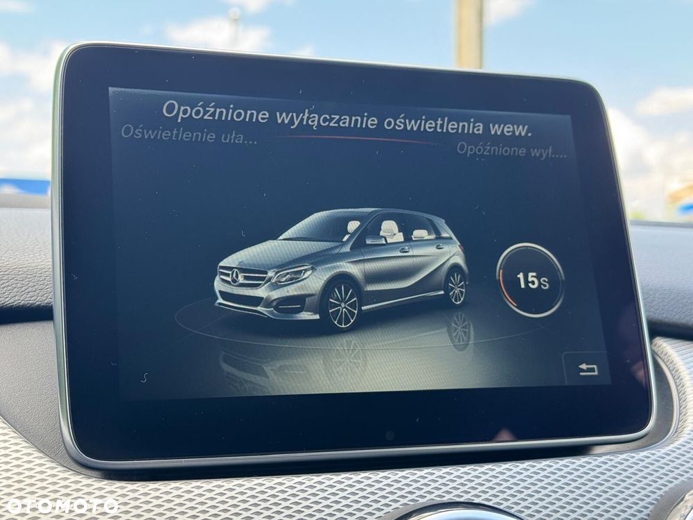 Mercedes-Benz Klasa B 220 4-Matic Urban - 33