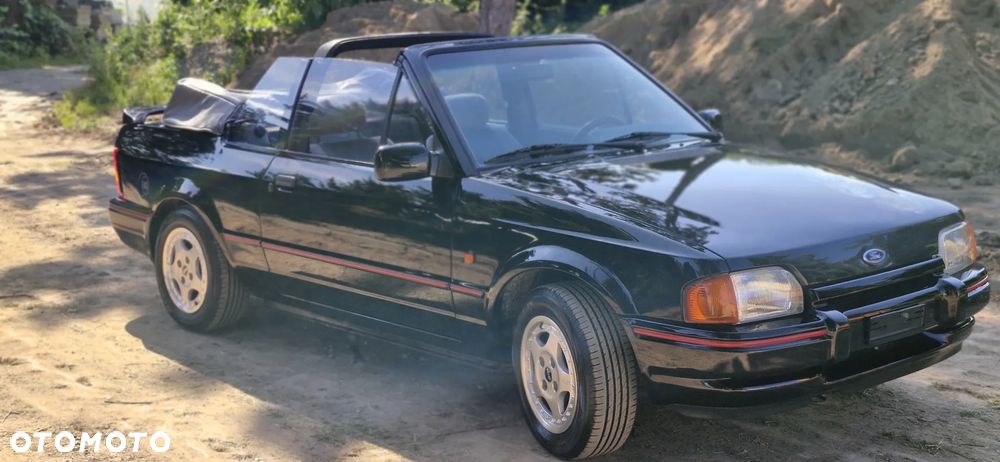 Ford Escort 1.6 CLX - 11