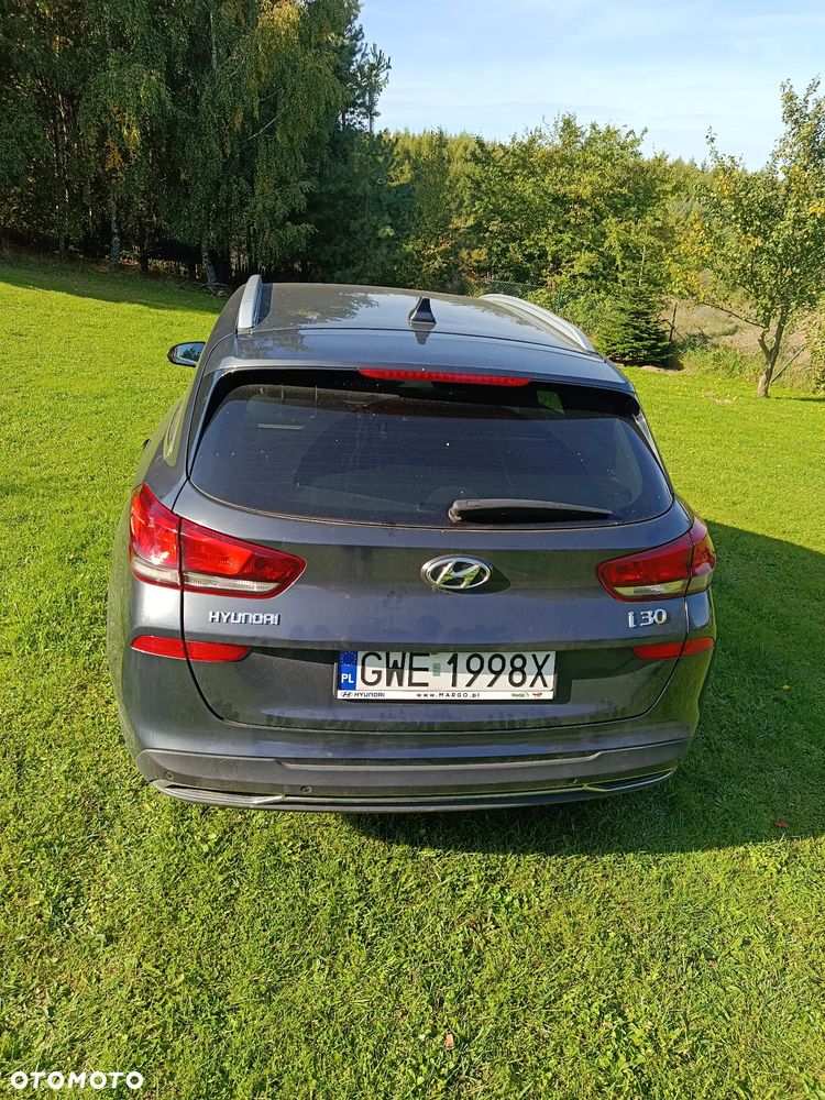 Hyundai i30 1.5 T-GDI 48V Smart - 2