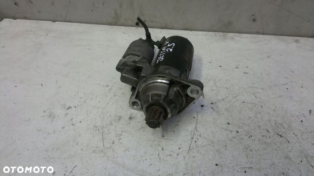 rozrusznik automat vw jetta v 2.5 - 1