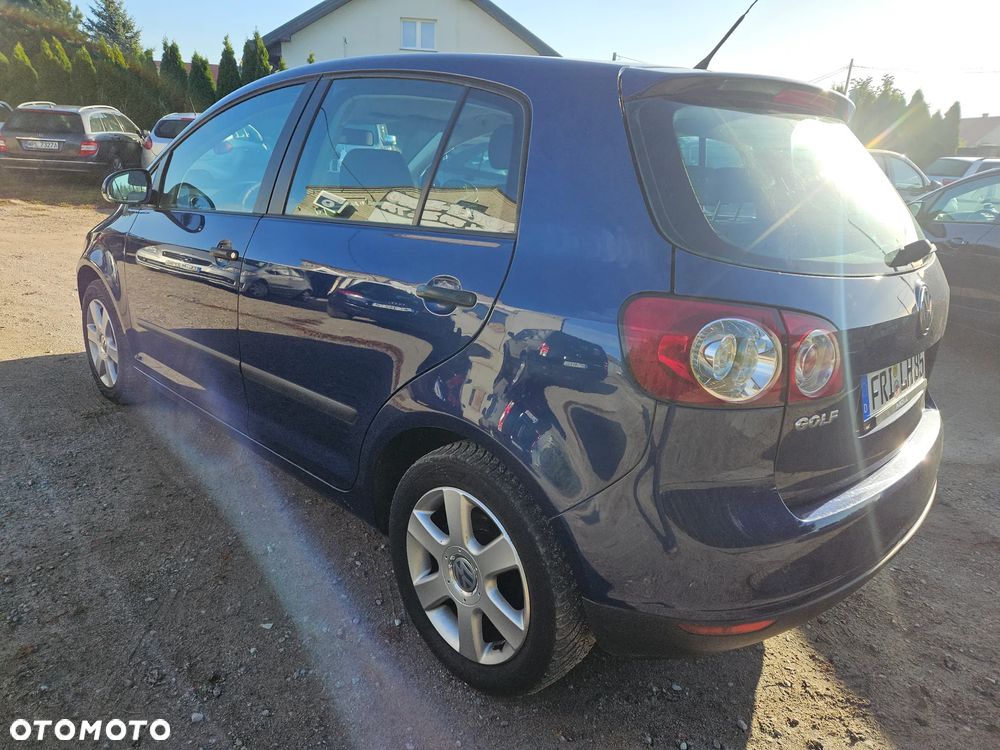 Volkswagen Golf Plus - 9