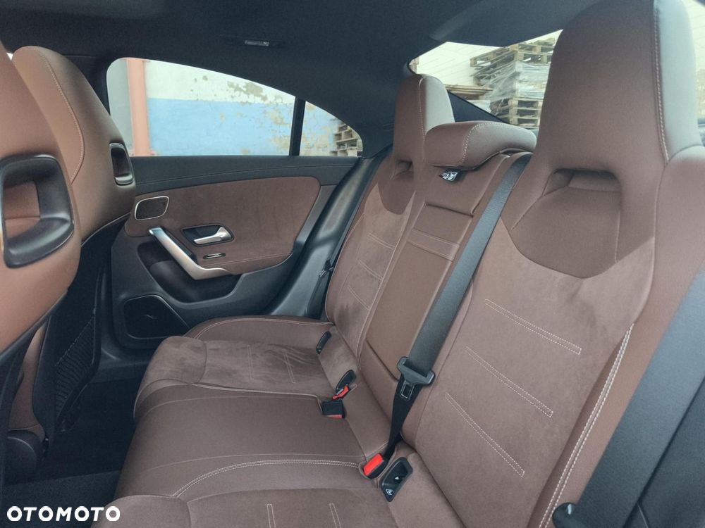 Mercedes-Benz CLA - 22