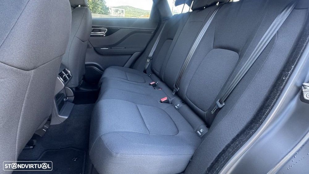 Jaguar F-Pace 2.0 i4D Pure Aut. - 15