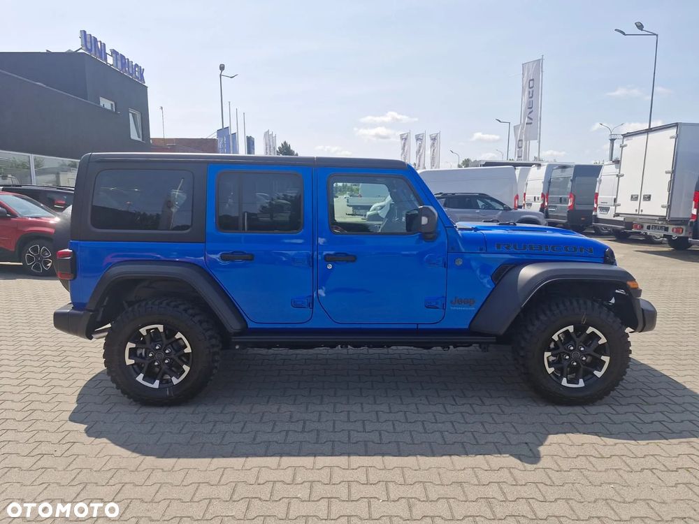 Jeep Wrangler - 33