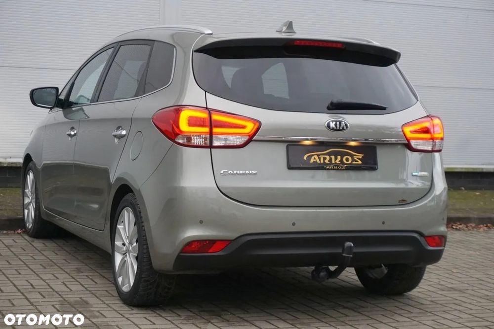 Kia Carens 1.7 CRDi XL 7os - 16