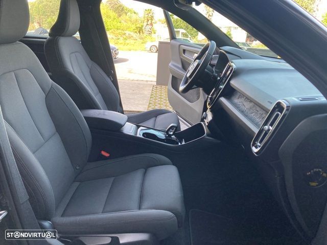 Volvo XC 40 Recharge 69 kWh Single Motor Core - 35