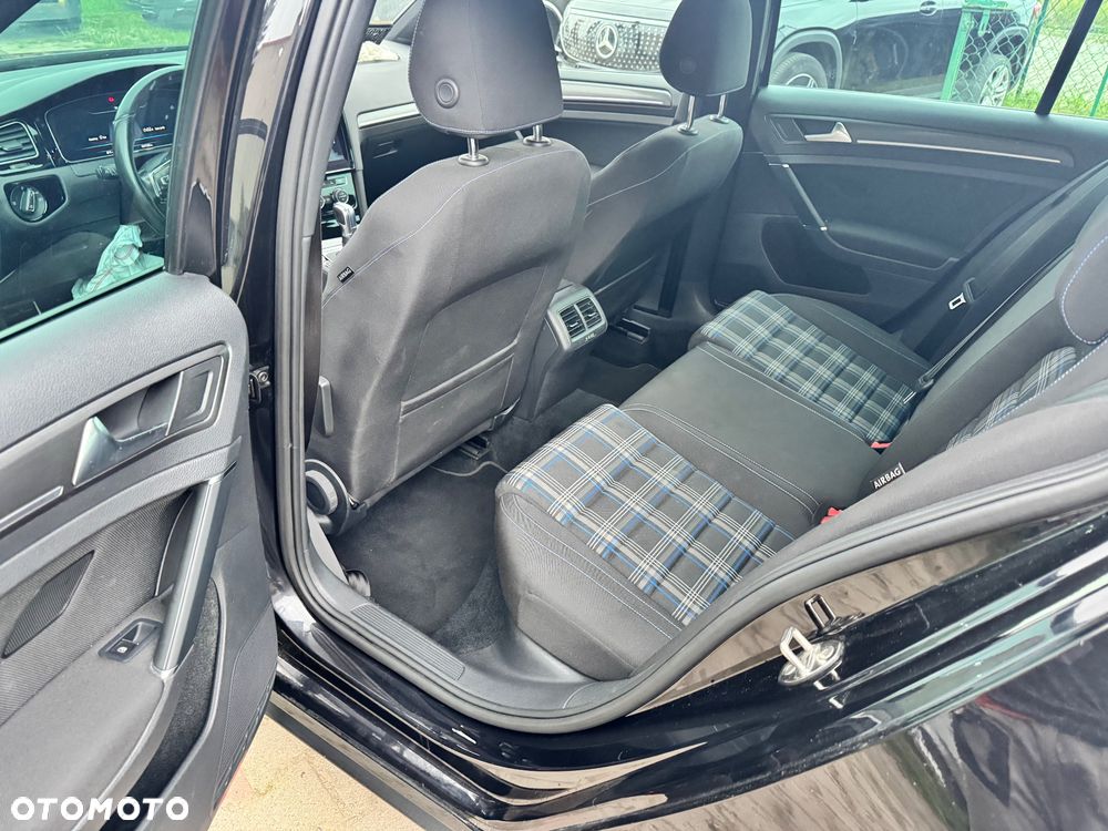 Volkswagen Golf 1.4 GTE Plug-In-Hybrid DSG - 31
