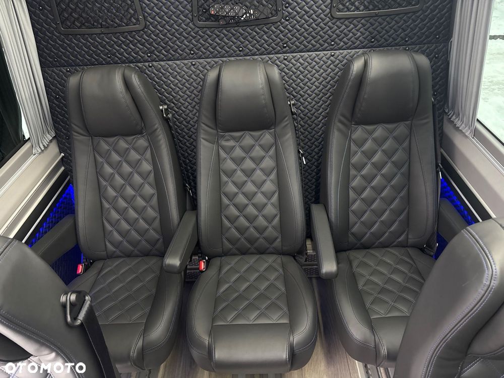 Mercedes-Benz Sprinter Long SELECT 9G-Tronic 907.235 - 28