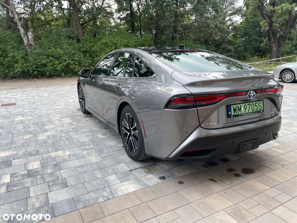 Toyota Mirai - 7