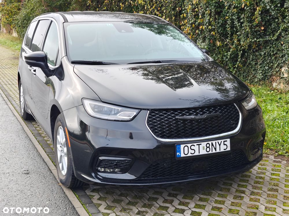 Chrysler Pacifica - 9