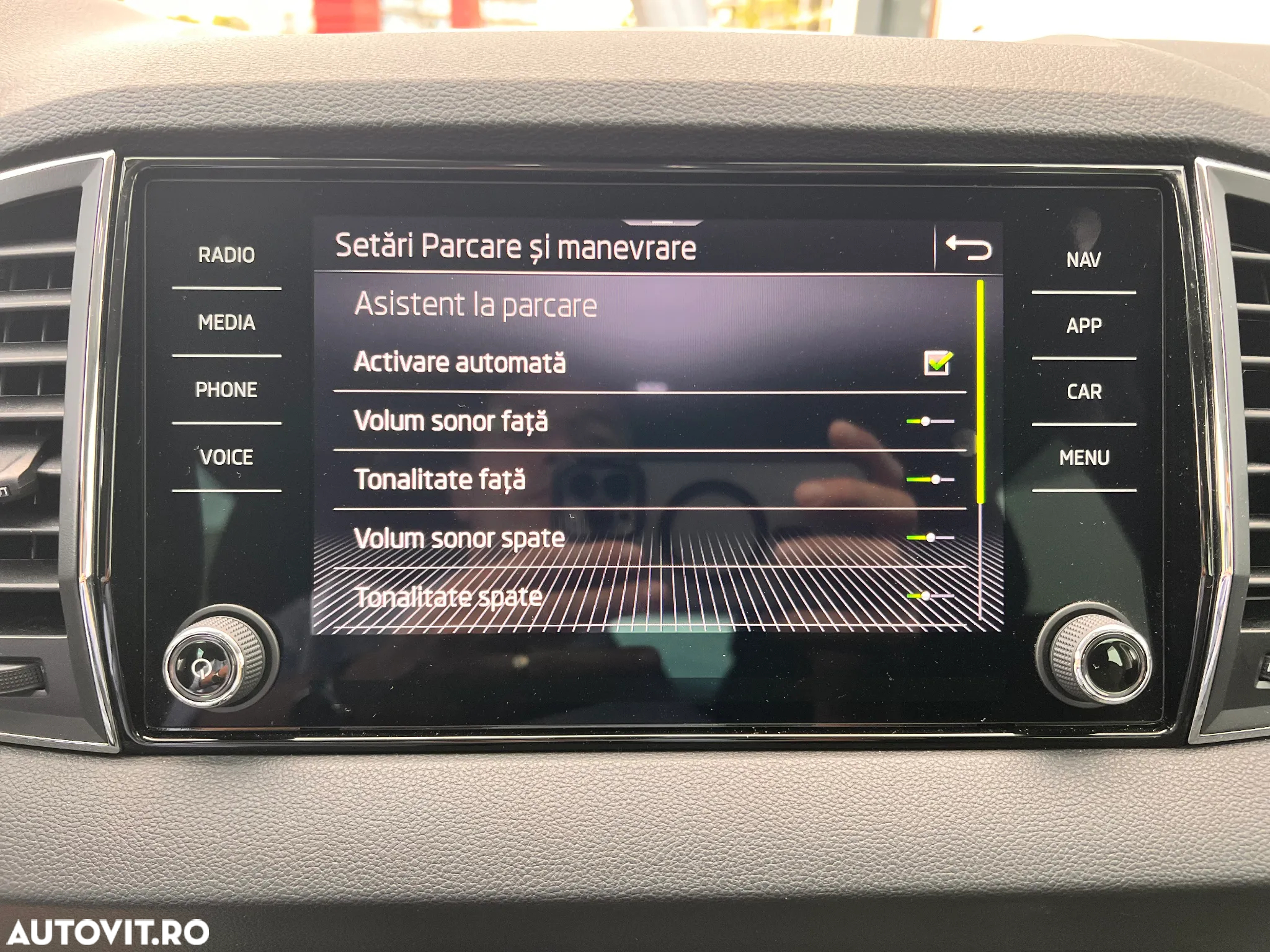 Skoda Karoq 1.5 TSI DSG Style - 24
