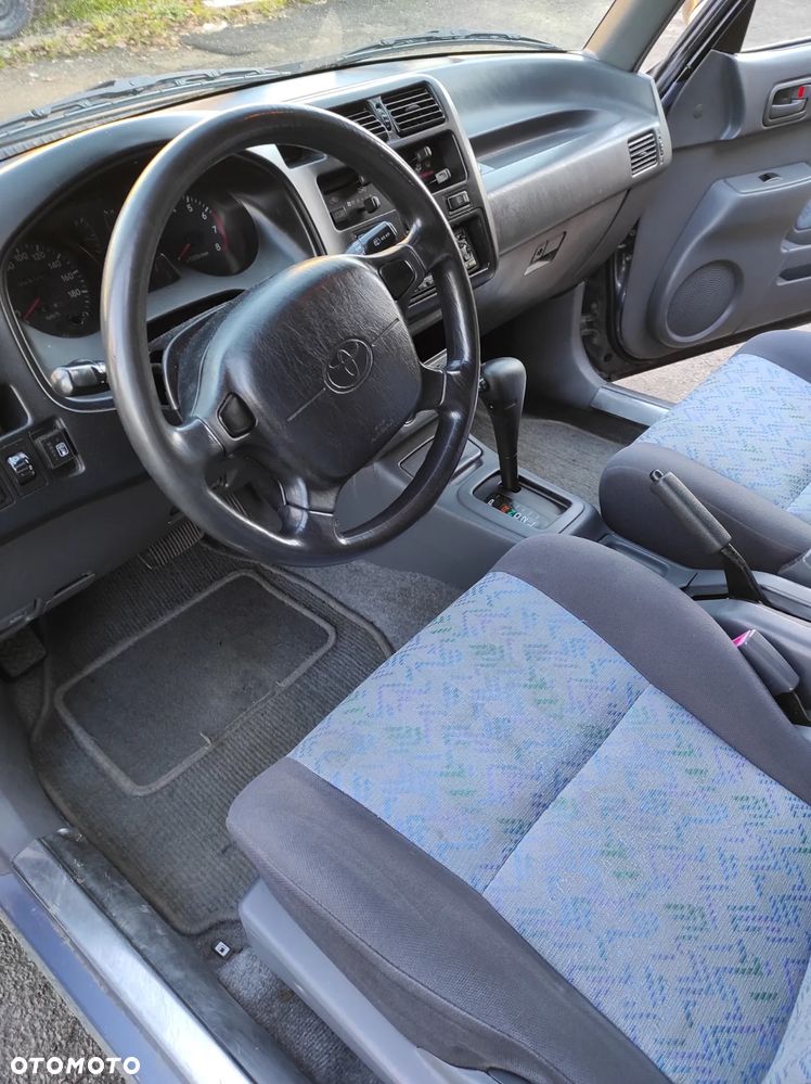 Toyota RAV4 2.0 - 20