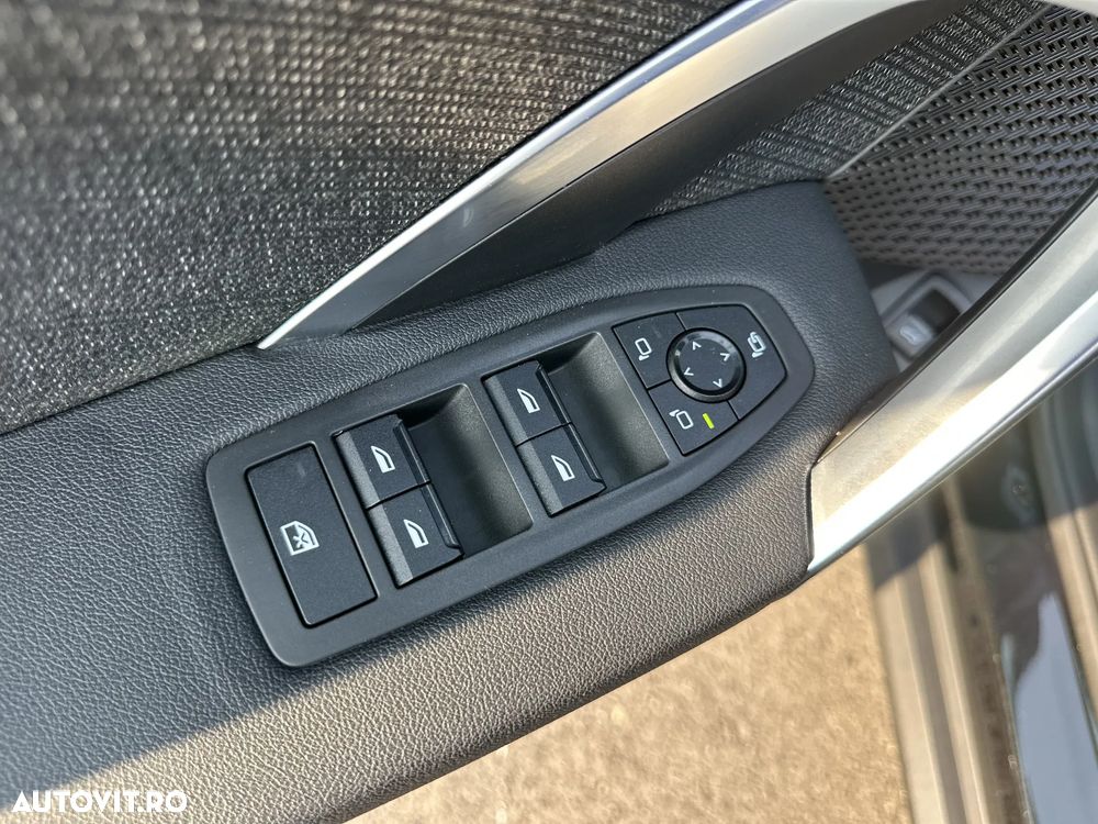 BMW X1 sDrive18d AT - 15
