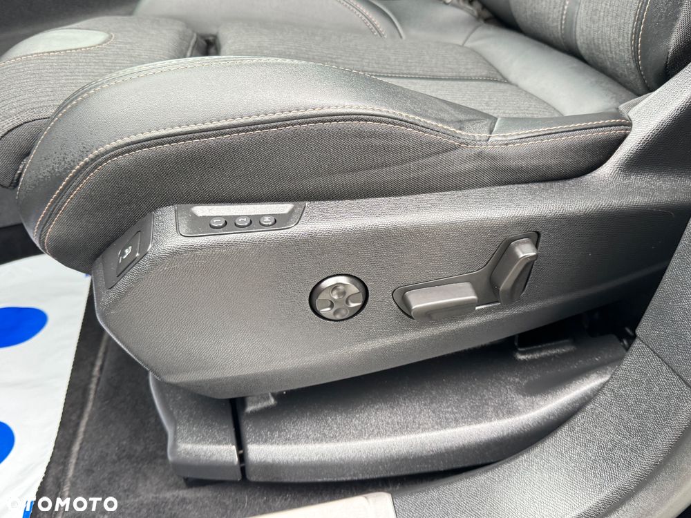 Peugeot 3008 PureTech 180 Stop & Start GPF EAT8 GT - 10