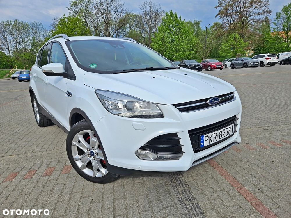Ford Kuga 1.6 EcoBoost 2x4 Titanium - 27