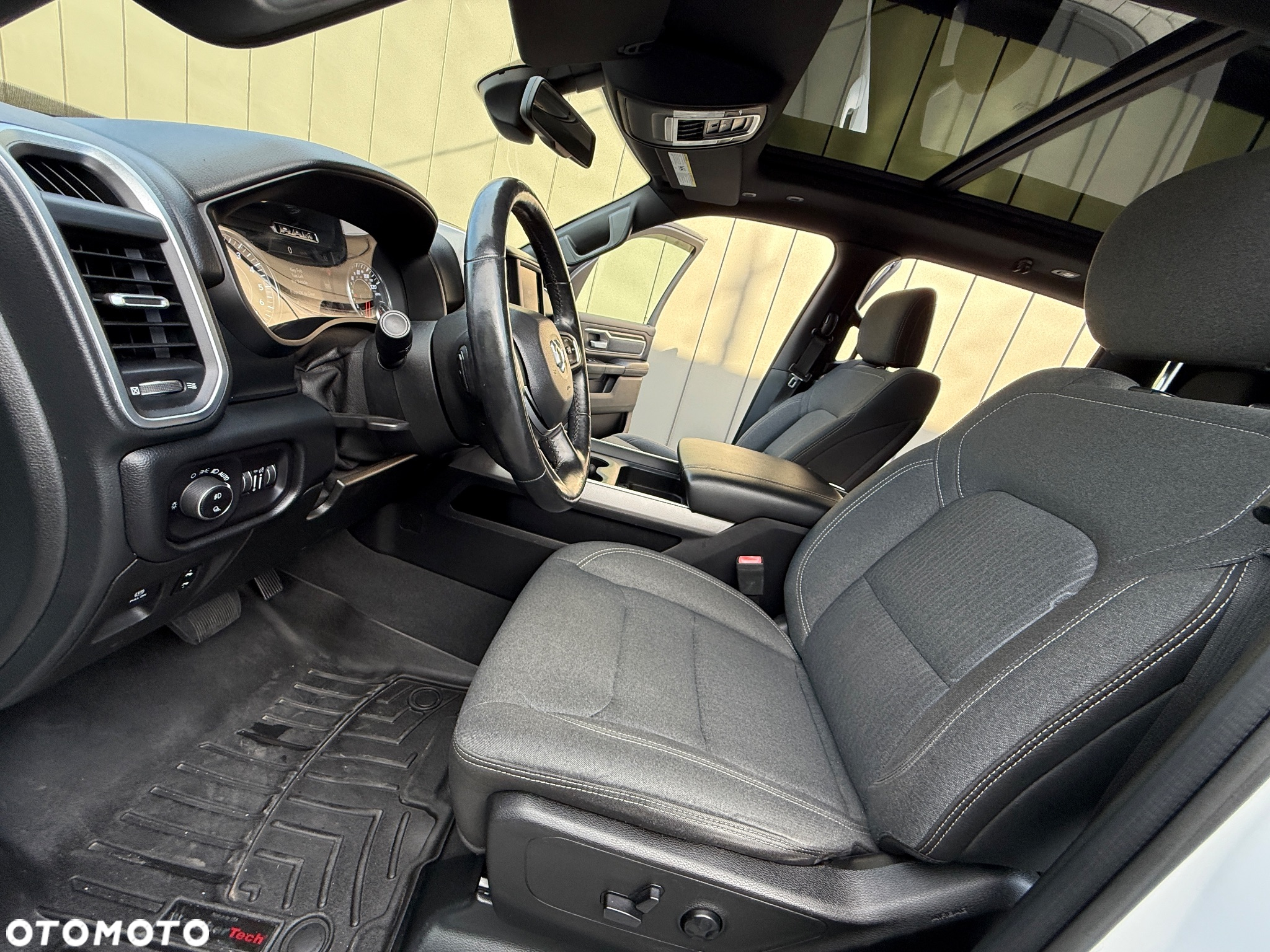 Dodge RAM 1500 5.7 4x4 - 30