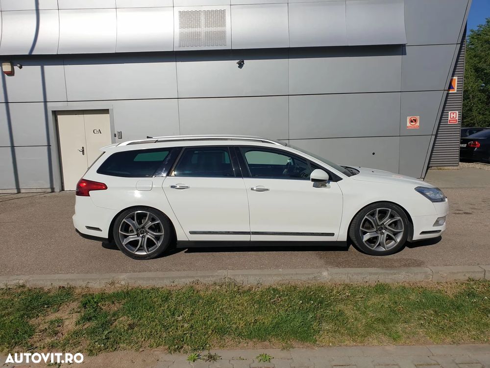 Citroën C5 3.0 HDi BVA6 H3+ Exclusive - 9