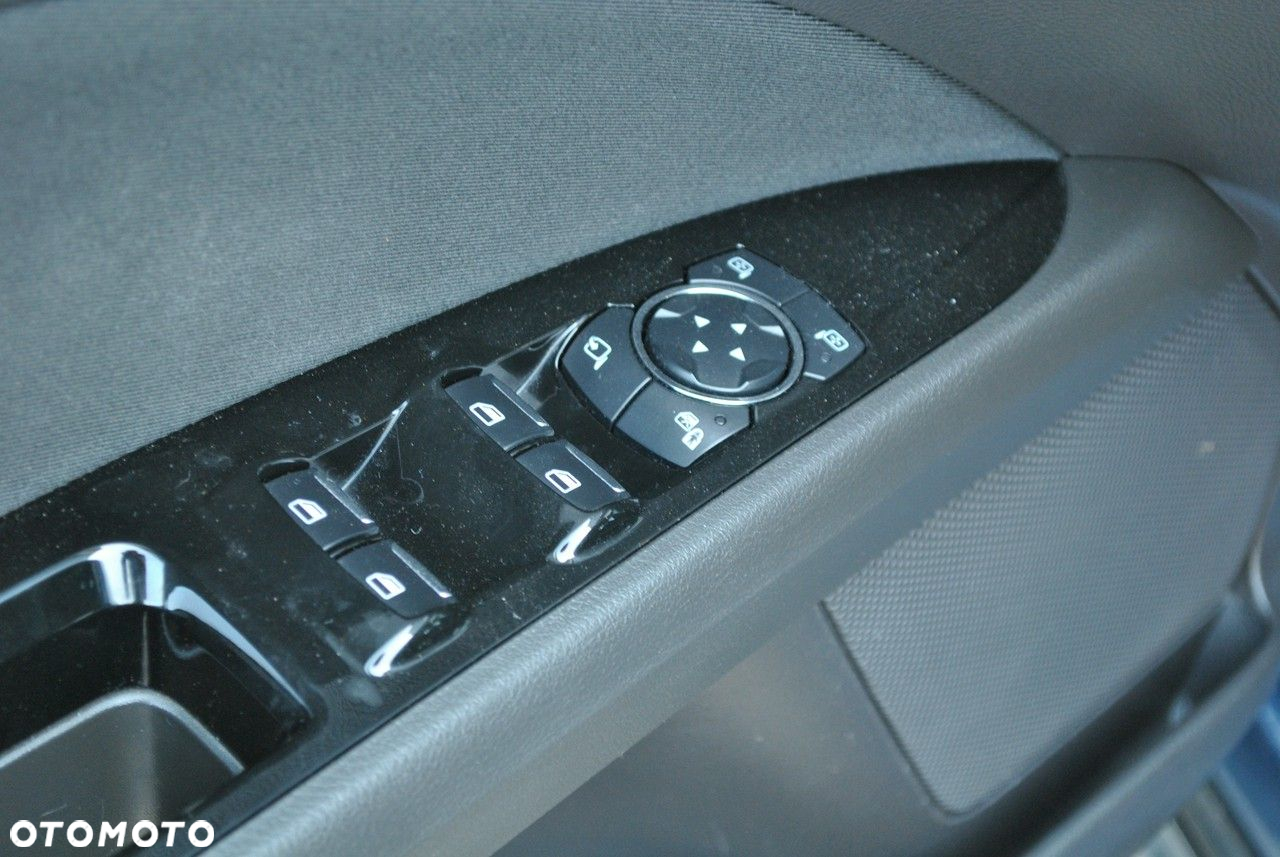 Ford Mondeo 2.0 EcoBlue Titanium - 17